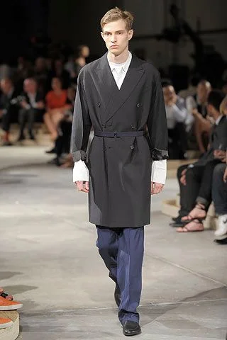Look 10